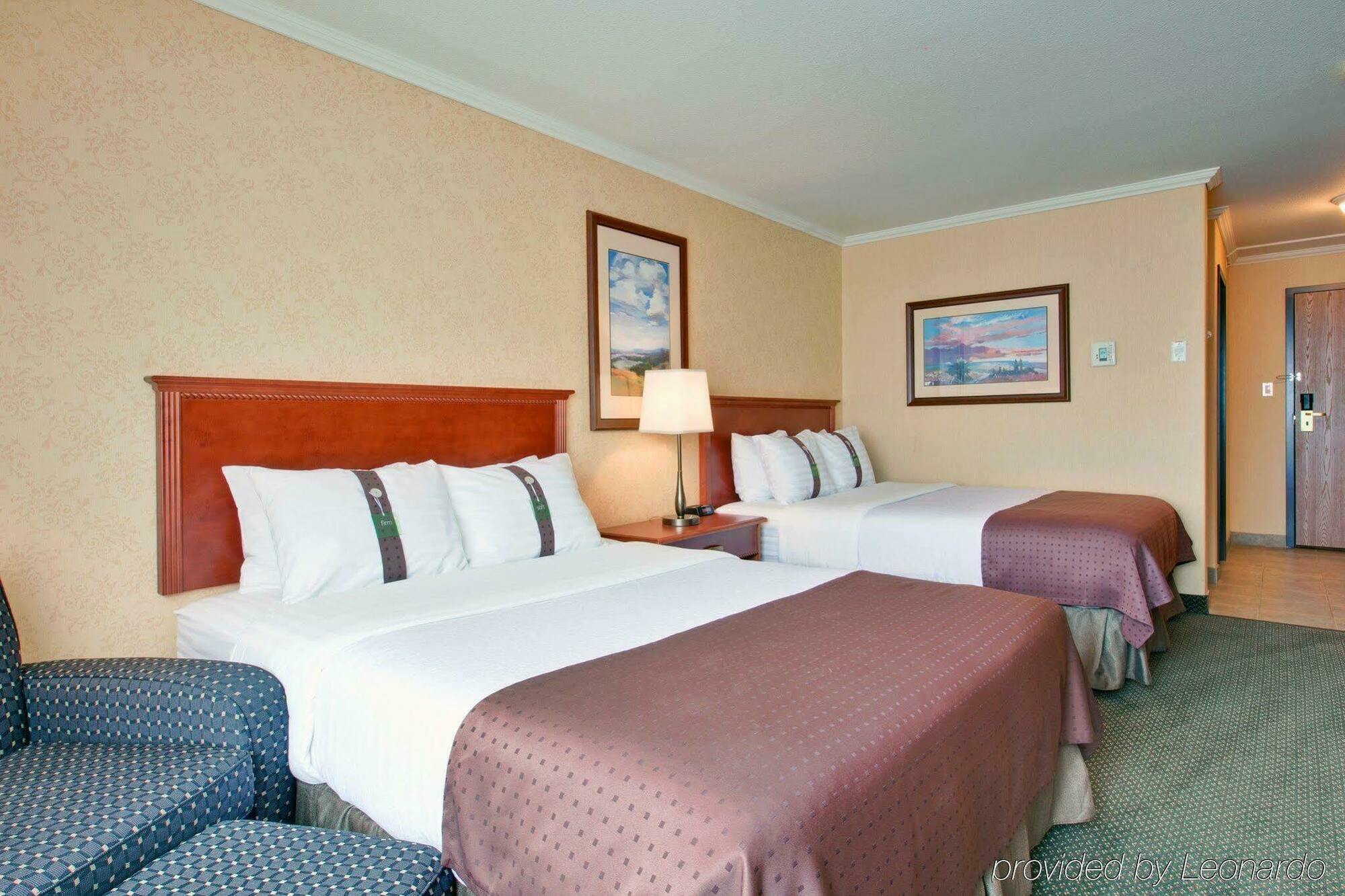 Holiday Inn & Suites Grande Prairie, An Ihg Hotel Δωμάτιο φωτογραφία